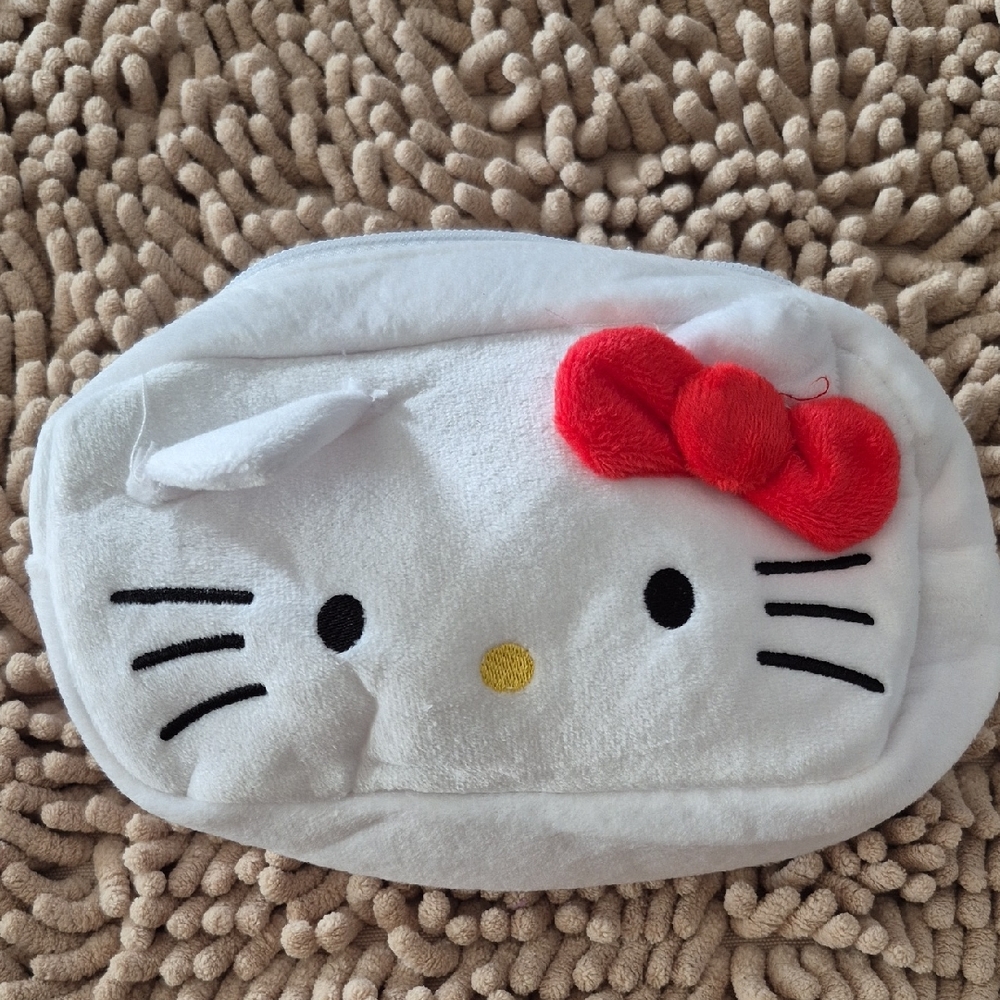 Hello Kitty White and Red Kids Accessory Bag
